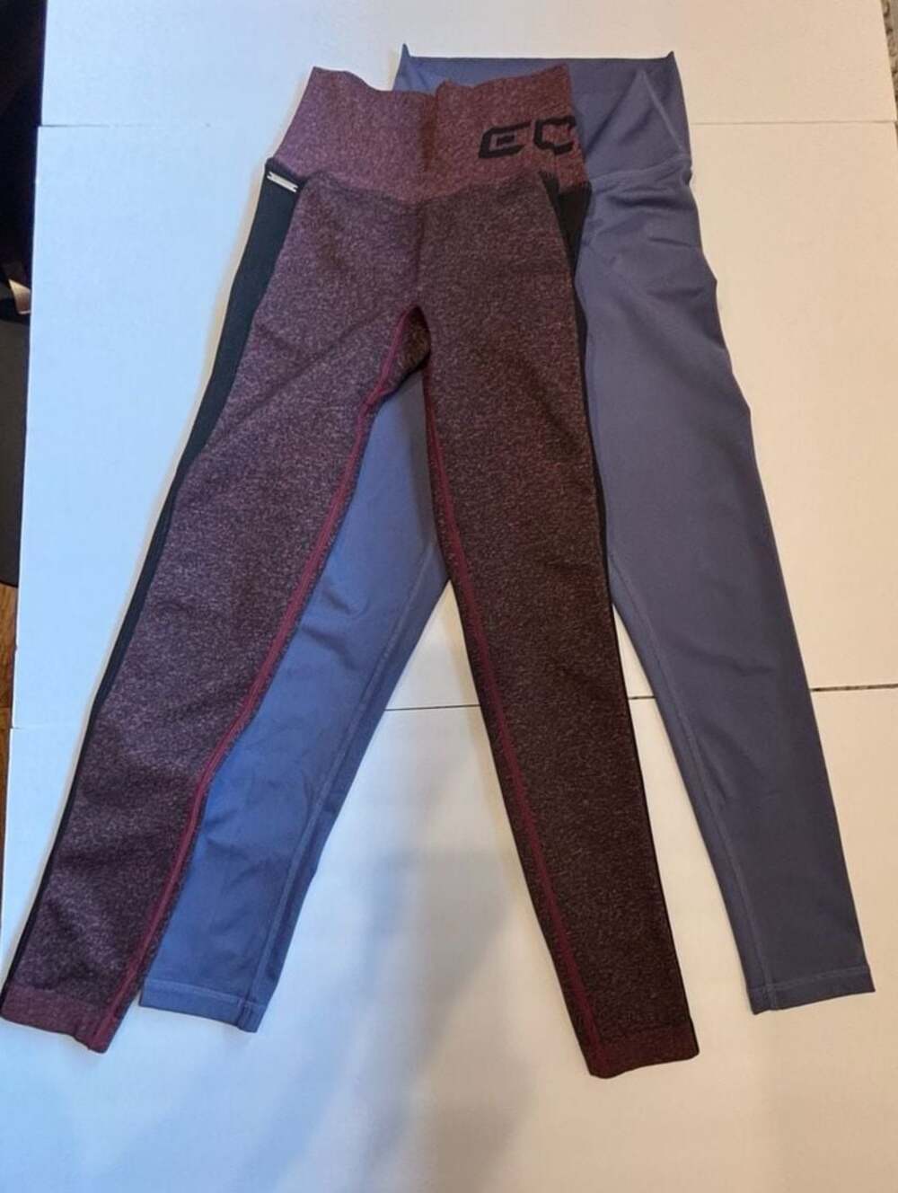 Lot of 2 ECHT Arise Scrunch High-Waist Leggings Burgundy & Purple -XS